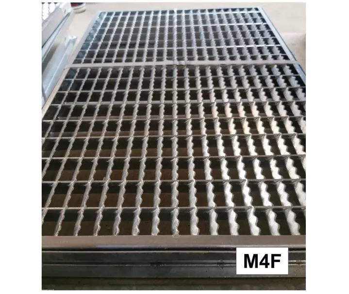 Wycieraczka - ramka metalowa z fartuchem, wkład metalowy