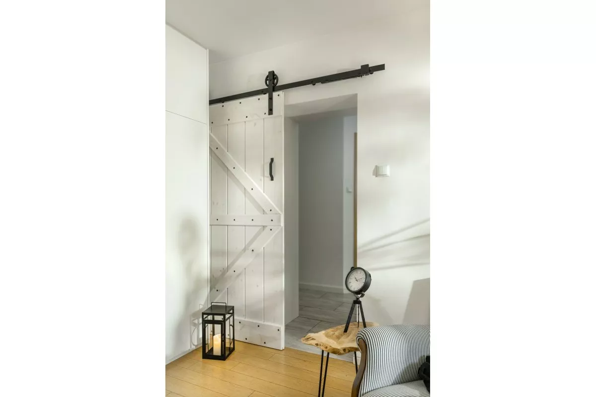 System przesuwny LOFT 200 cm czarny mat, drzwi przesuwne, duże koła