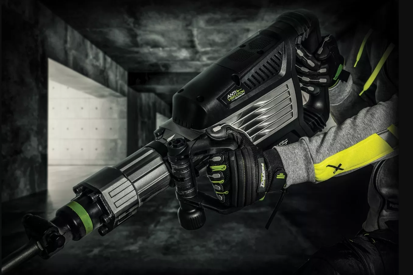 Młot wyburzeniowy HEX 30mm 1750W Stalco Perfect