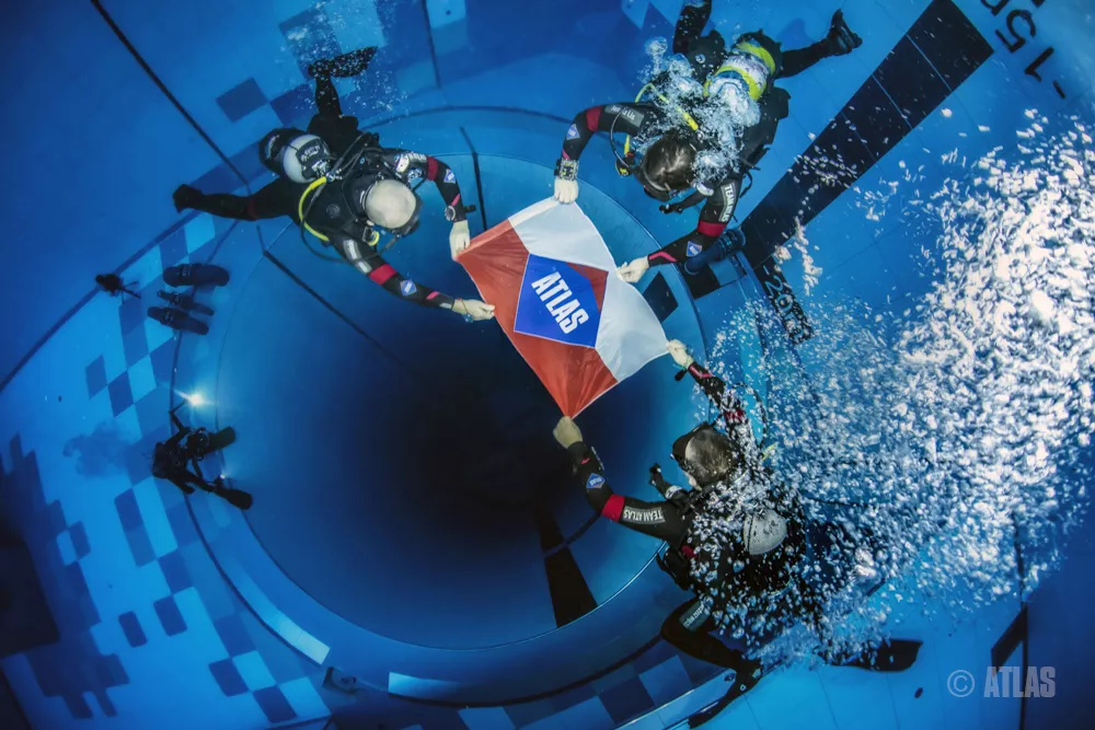 Klej wysokoelastyczny żelowy GEOFLEX Atlas 25 kg